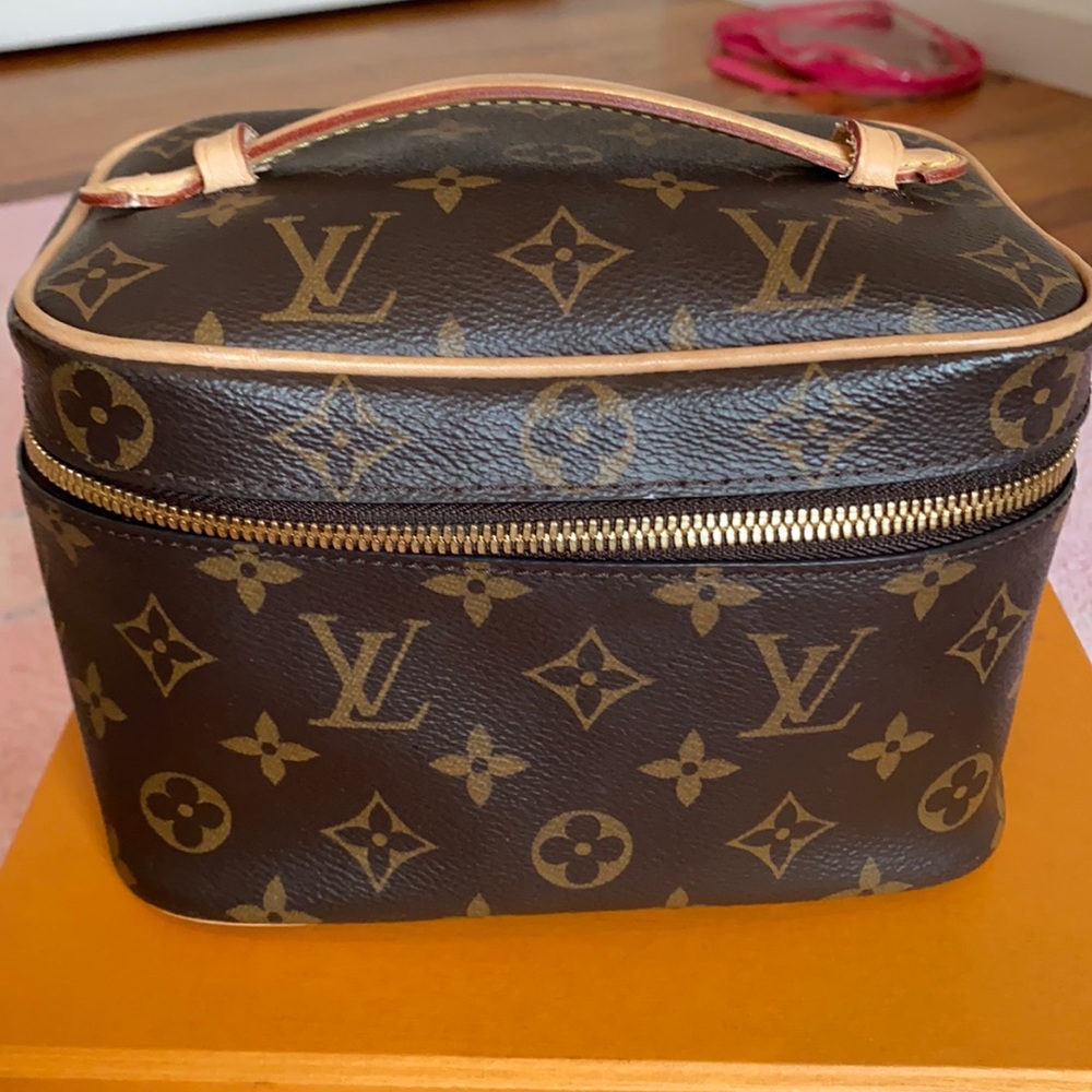 Louis Vuitton nice mini
